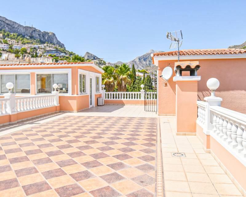 5 bedroom Villa for sale