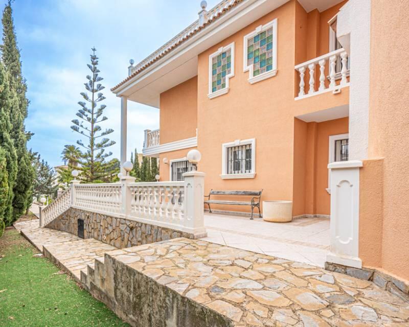 5 Cuarto Villa en venta