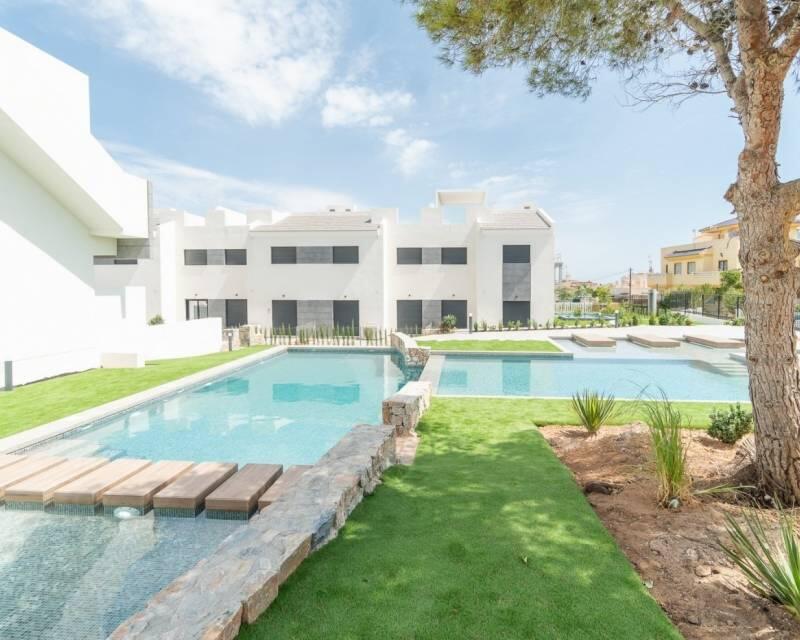 Villa en venta en Torrevieja, Alicante