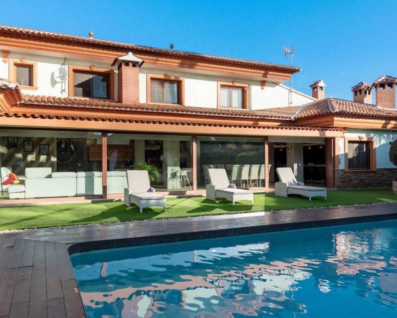 Villa Te koop in Calpe, Alicante