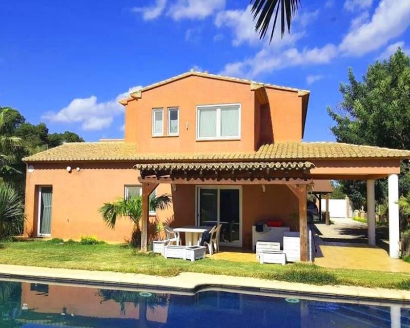 Villa à vendre dans Denia, Alicante