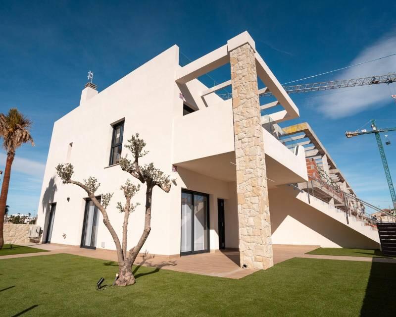 Villa for sale in Pilar de la Horadada, Alicante