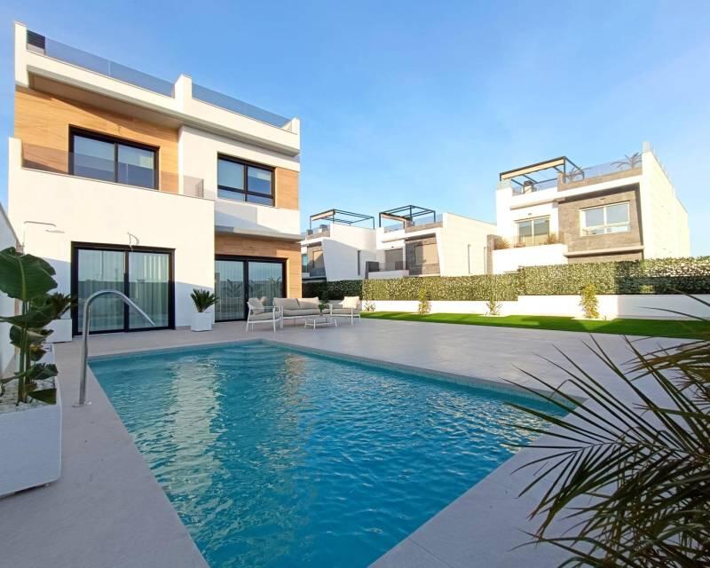 Villa for sale in Benijófar, Alicante