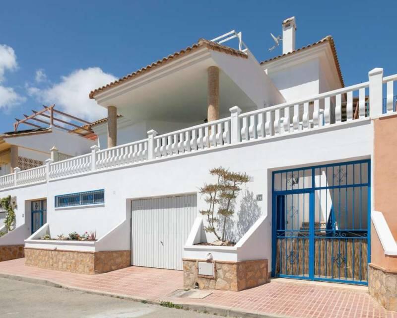 Villa en venta en Cotoveta, Alicante