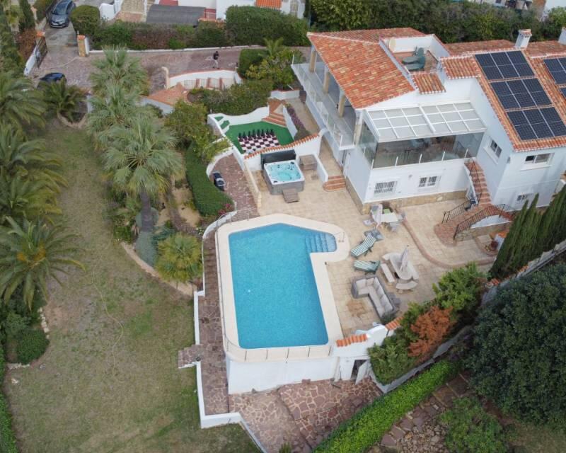 6 bedroom Villa for sale