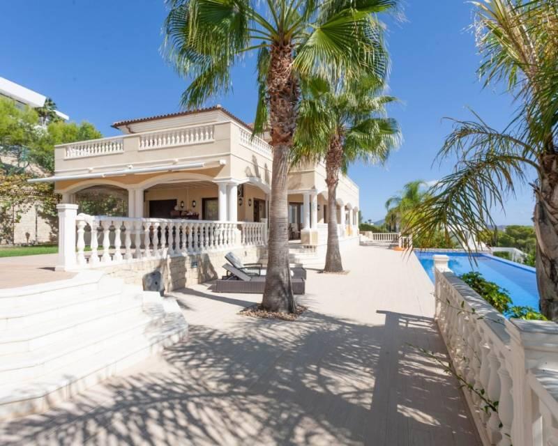 5 bedroom Villa for sale