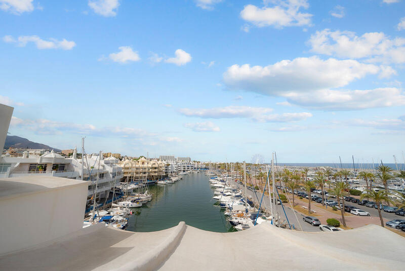 Lägenhet till salu i Benalmadena Costa, Málaga