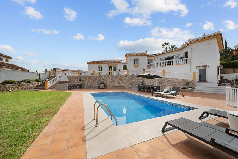 Villa Te koop in Benalmadena Costa, Málaga