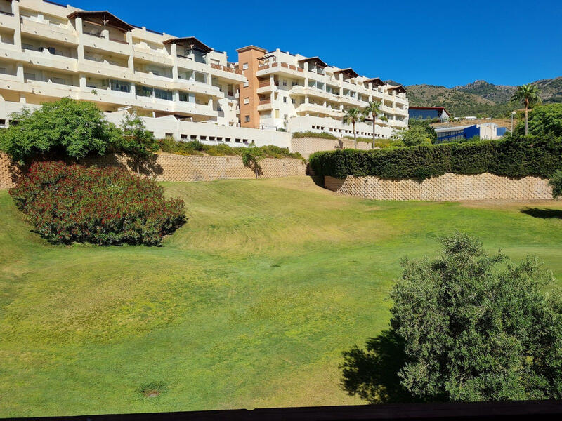 Lägenhet för långsiktig hyra i Benalmadena, Málaga