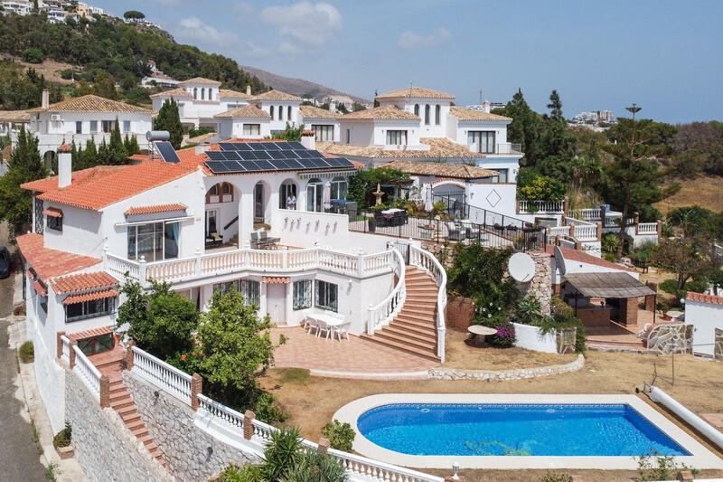 7 bedroom Villa for sale