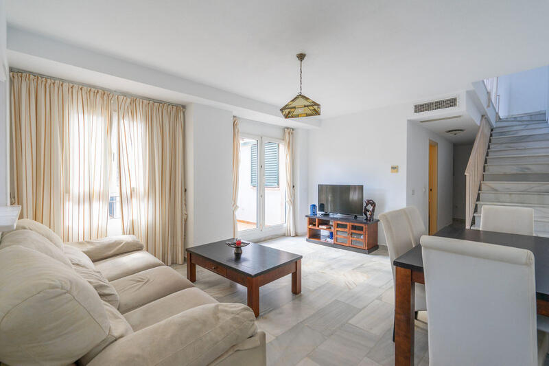 3 bedroom Apartment for sale