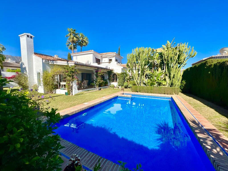 Villa til salg i Mijas Golf, Málaga