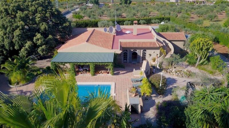 Villa à vendre dans Alhaurin el Grande, Málaga
