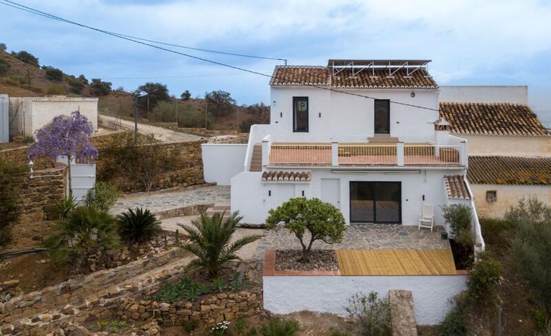 Villa en venta en Cartama, Málaga