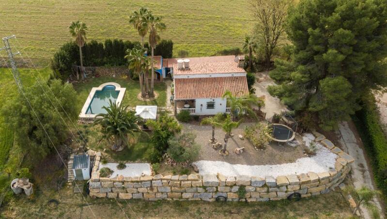 3 bedroom Country House for sale