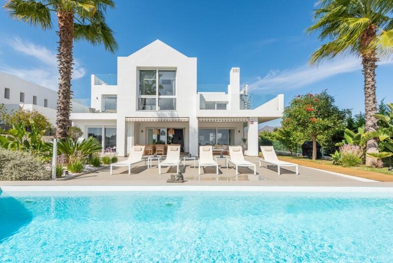 5 bedroom Villa for sale