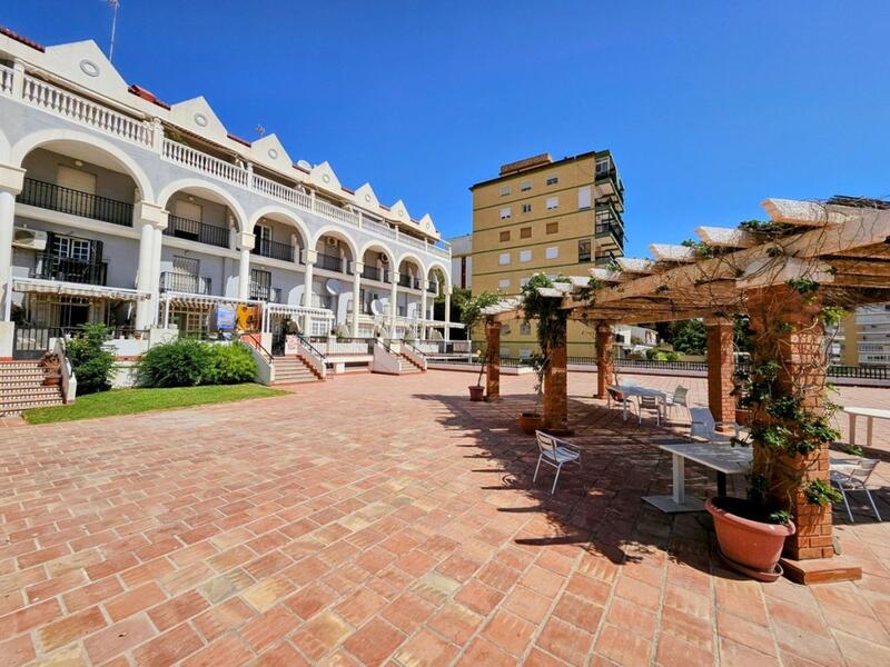 Apartamento en venta en Torremolinos, Málaga