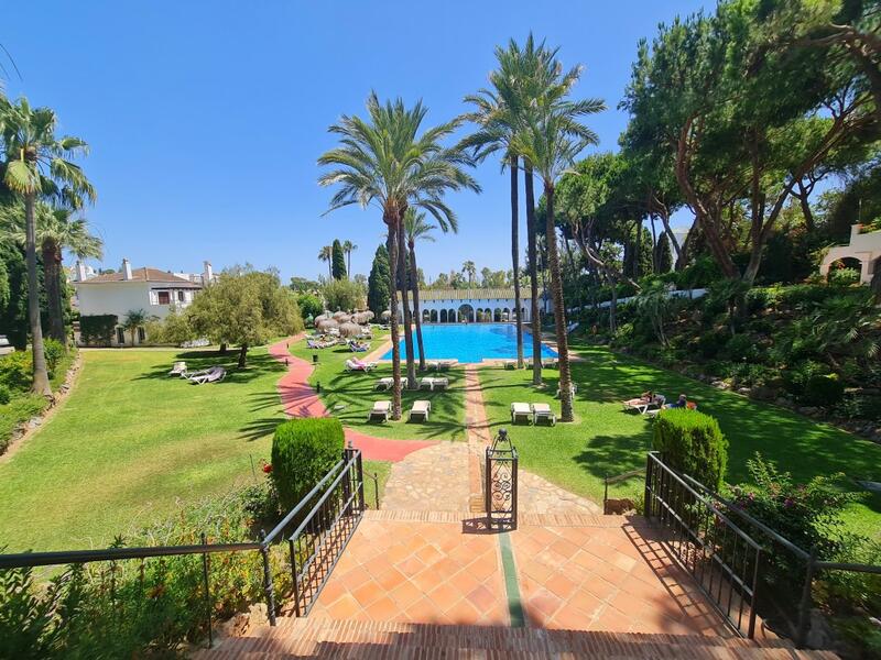 Townhouse for sale in Marbella, Málaga