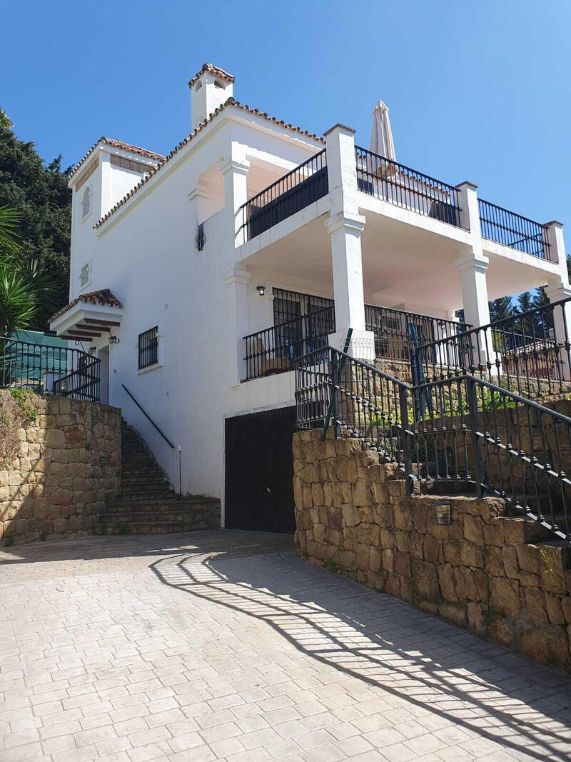 Villa zu verkaufen in Estepona, Málaga