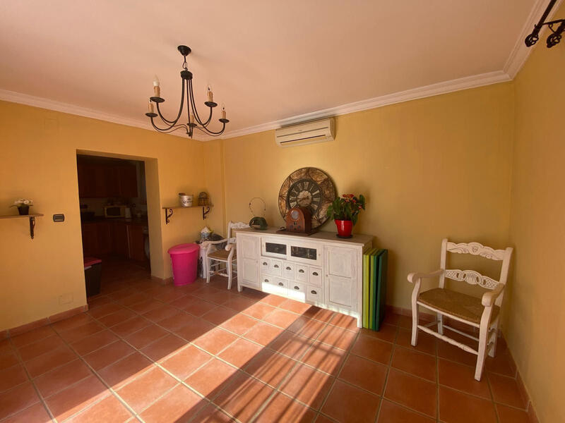 4 Cuarto Villa en venta