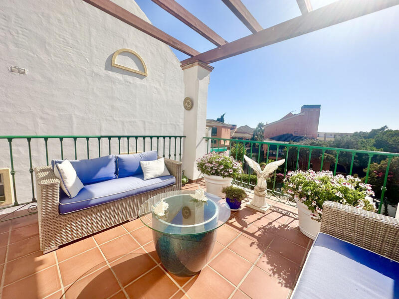 Apartment for sale in Marbesa, Málaga