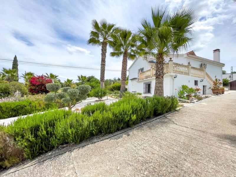 Casa de Campo en venta en Coin, Málaga