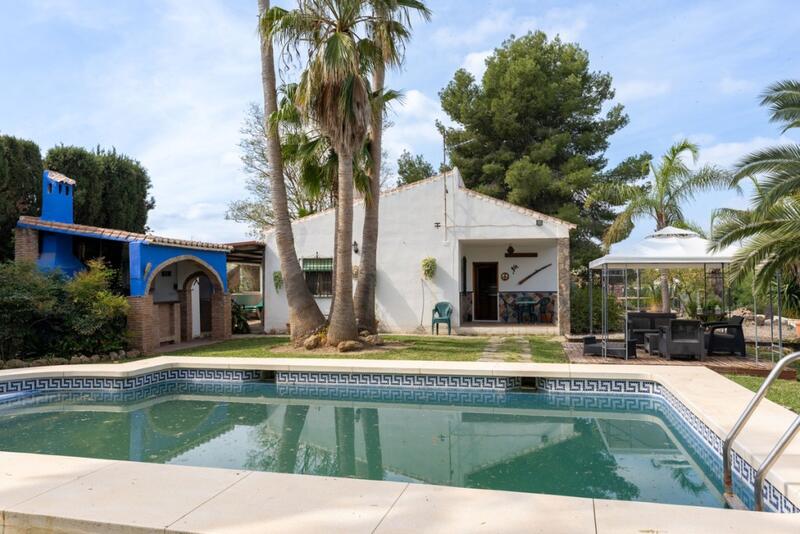 Casa de Campo en venta en Coin, Málaga