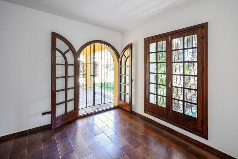 7 Cuarto Villa en venta