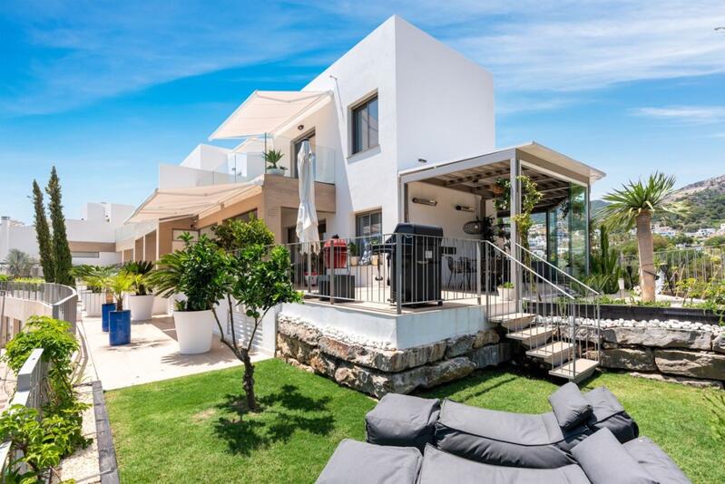 Townhouse for sale in Mijas, Málaga