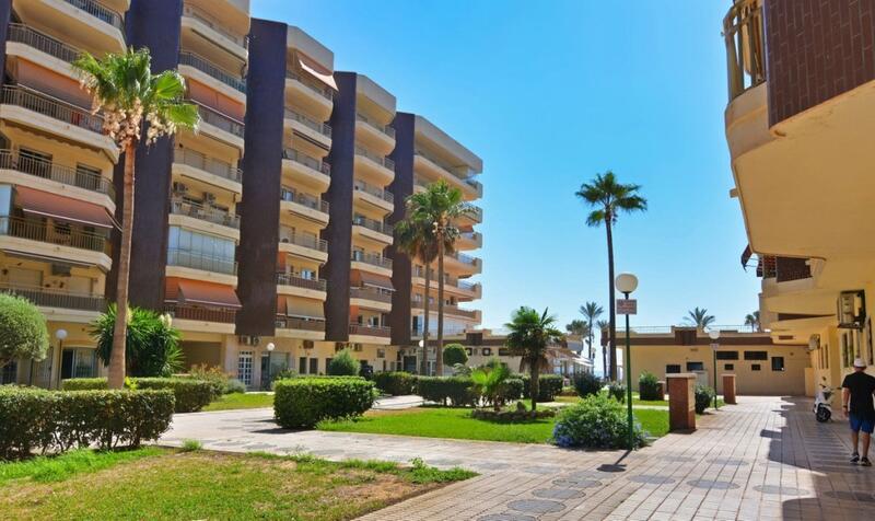 Apartment for sale in Fuengirola, Málaga