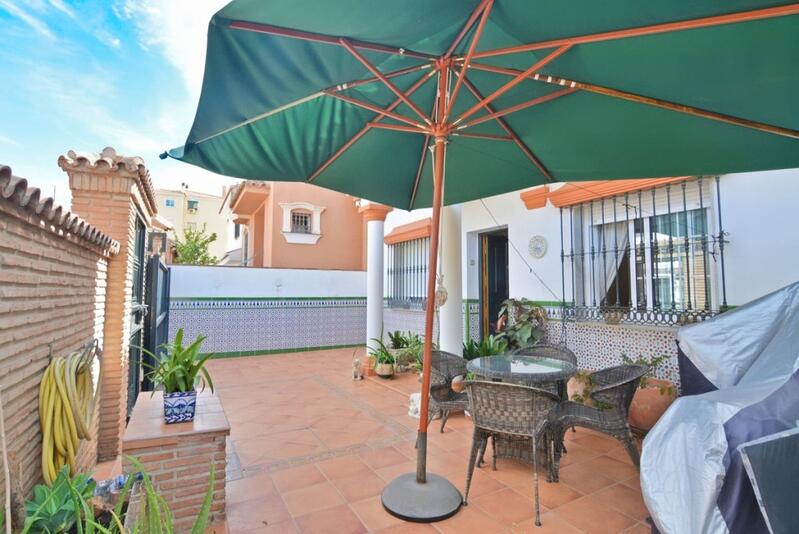 Villa for sale in Fuengirola, Málaga