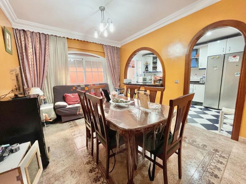 3 bedroom Townhouse for sale