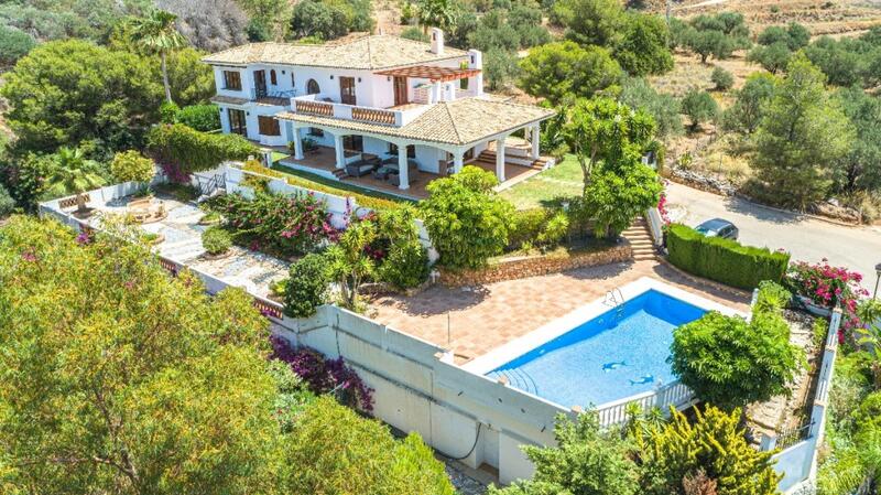 4 bedroom Villa for sale