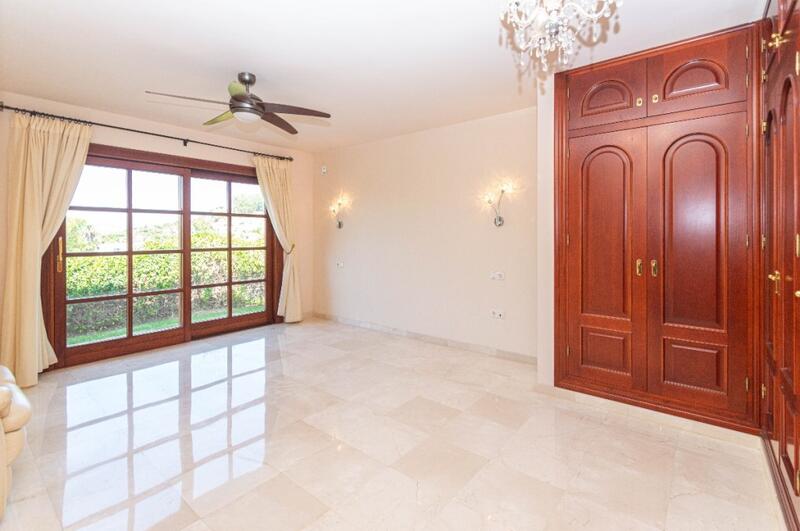 4 bedroom Villa for sale