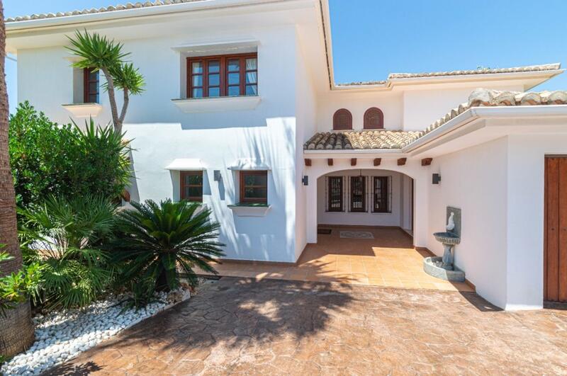 4 bedroom Villa for sale