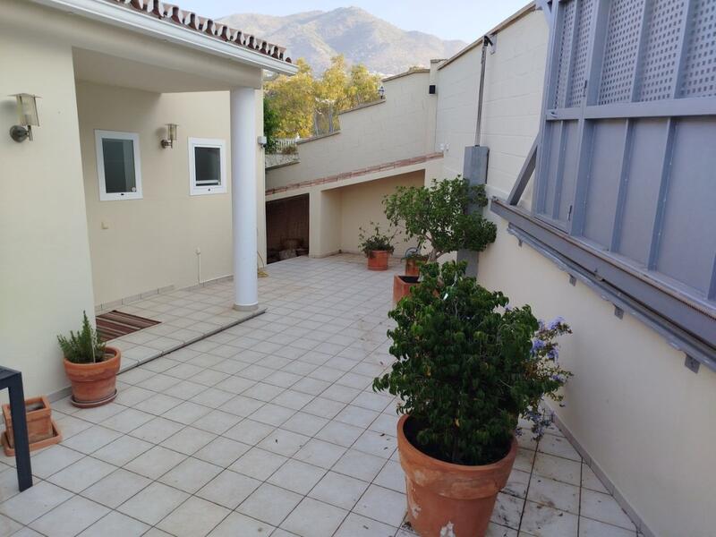 4 Cuarto Villa en venta