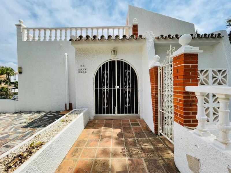 4 Cuarto Villa en venta