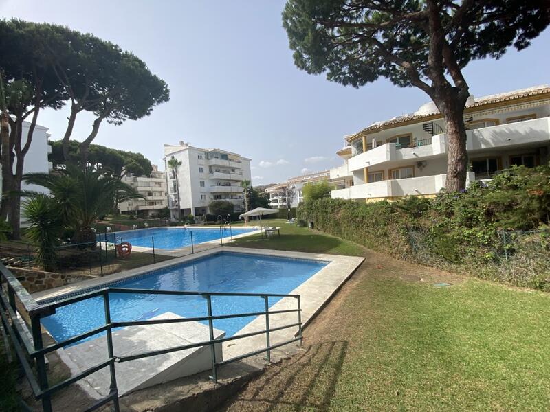 Apartment for sale in Calahonda, Málaga