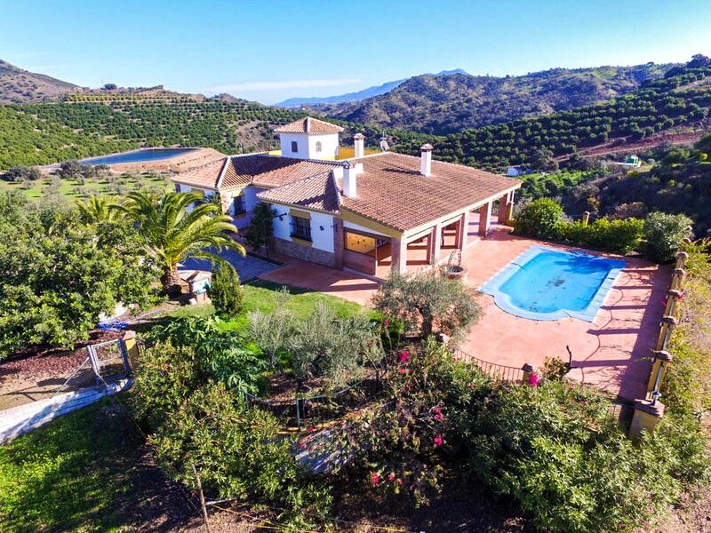 Country House for sale in Coin, Málaga