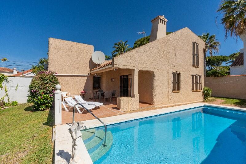 Villa for sale in Marbella, Málaga