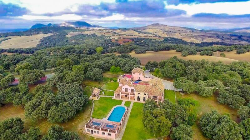 7 bedroom Country House for sale