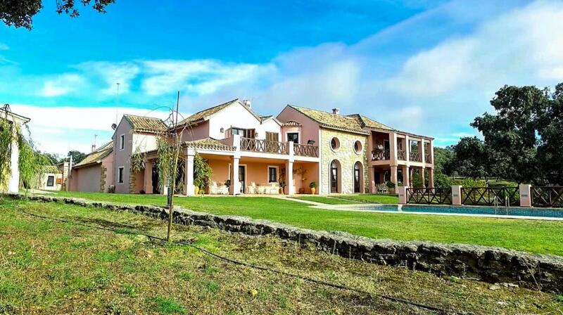 7 bedroom Country House for sale