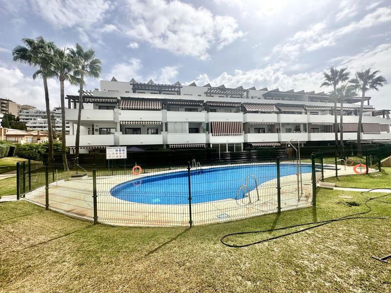 Apartamento en venta en Riviera del Sol, Málaga