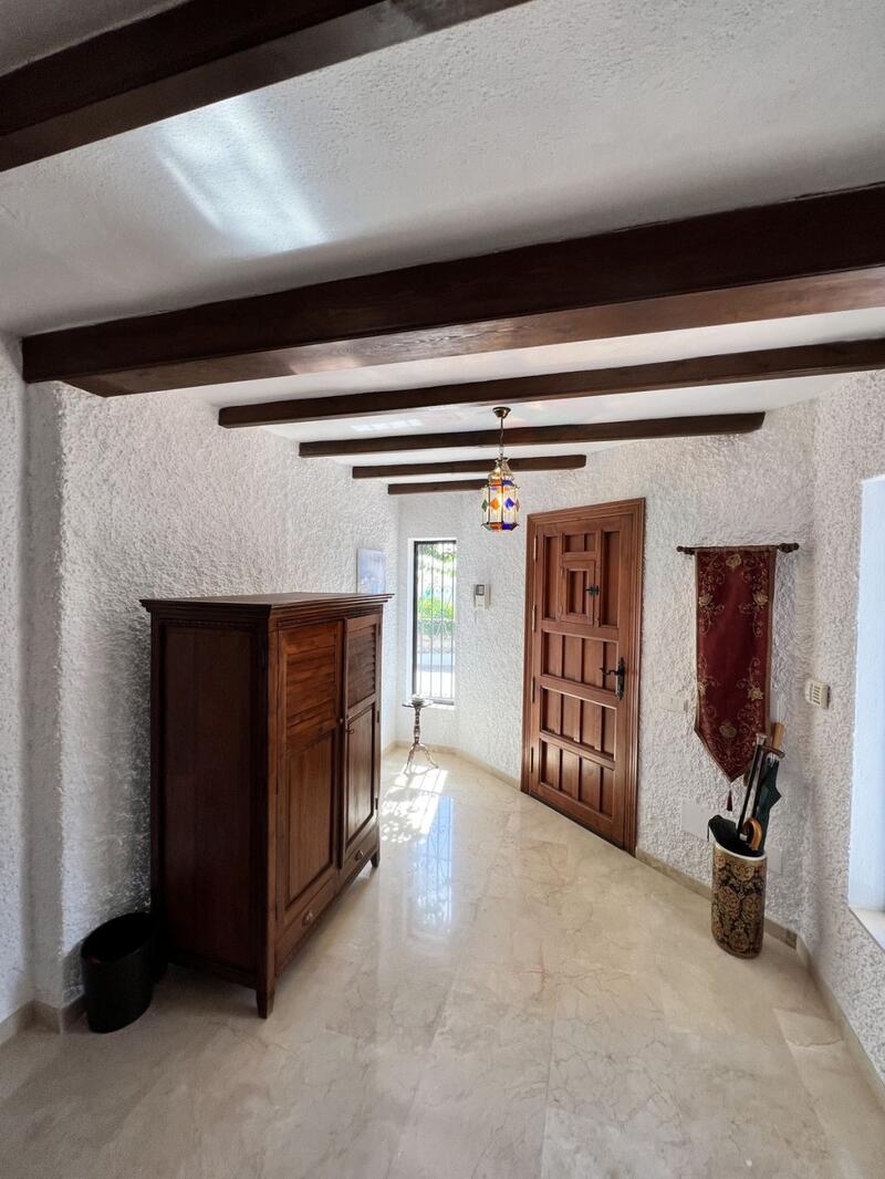 4 Cuarto Villa en venta