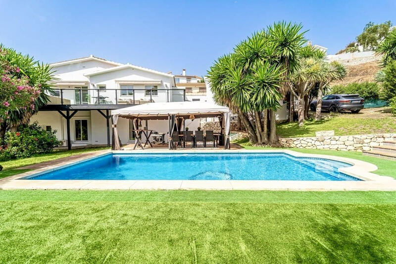 вилла продается в Fuengirola, Málaga