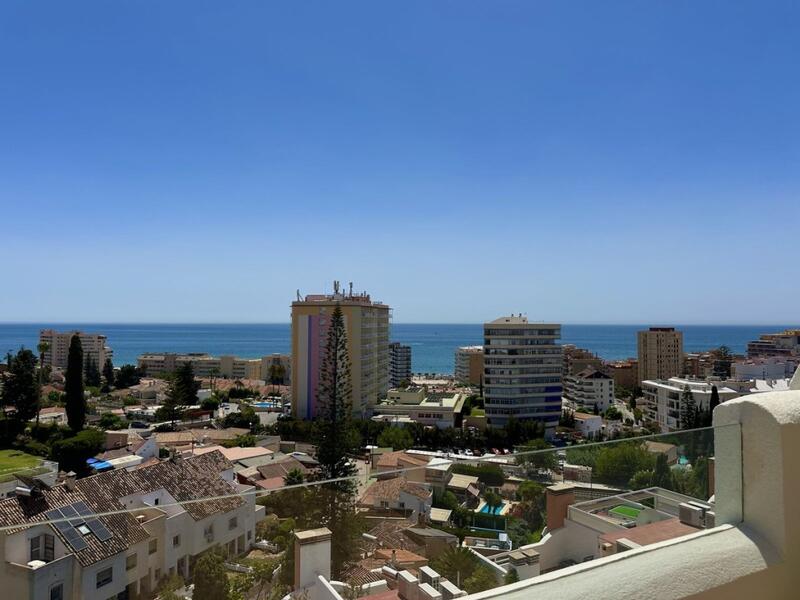 Townhouse for sale in Fuengirola, Málaga