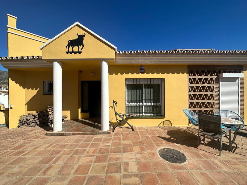 4 Cuarto Villa en venta