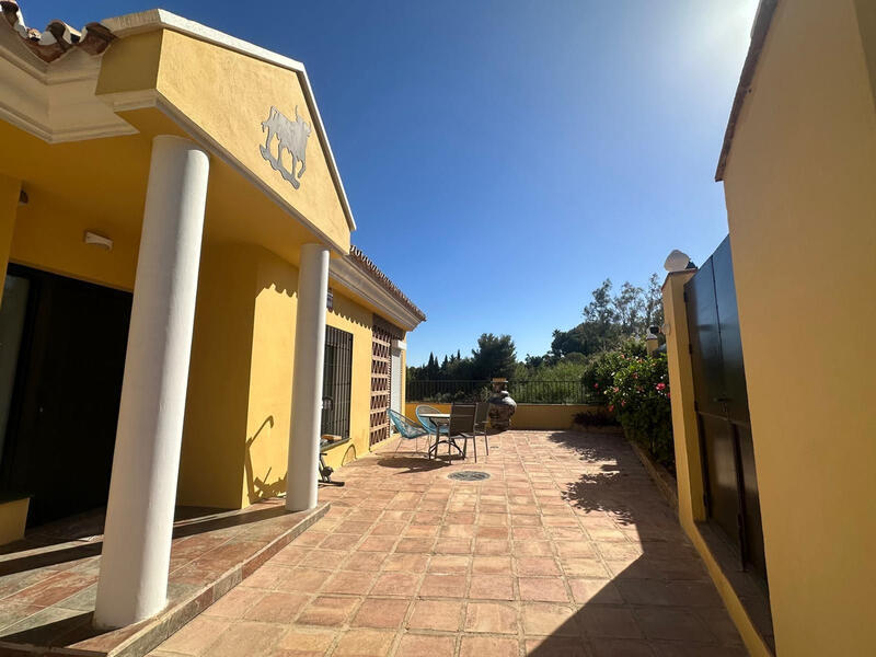 4 Cuarto Villa en venta