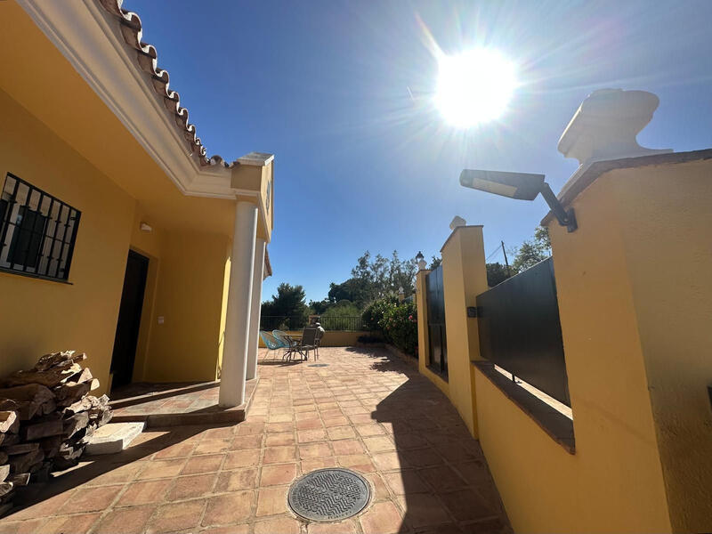 4 Cuarto Villa en venta