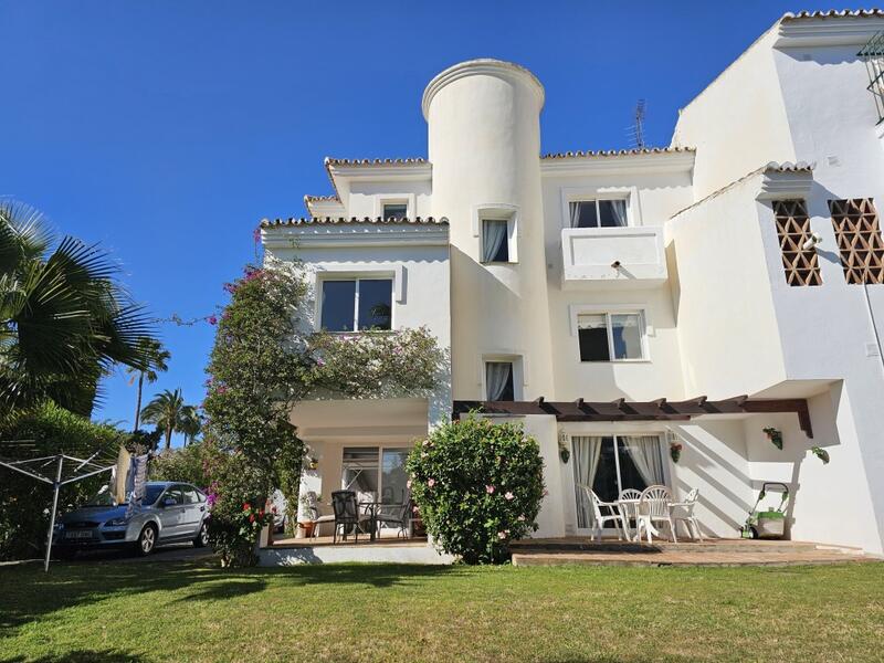 Maison de Ville à vendre dans Calahonda, Málaga